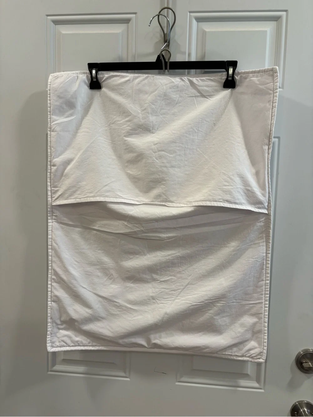 (2) Threshold pillow shams